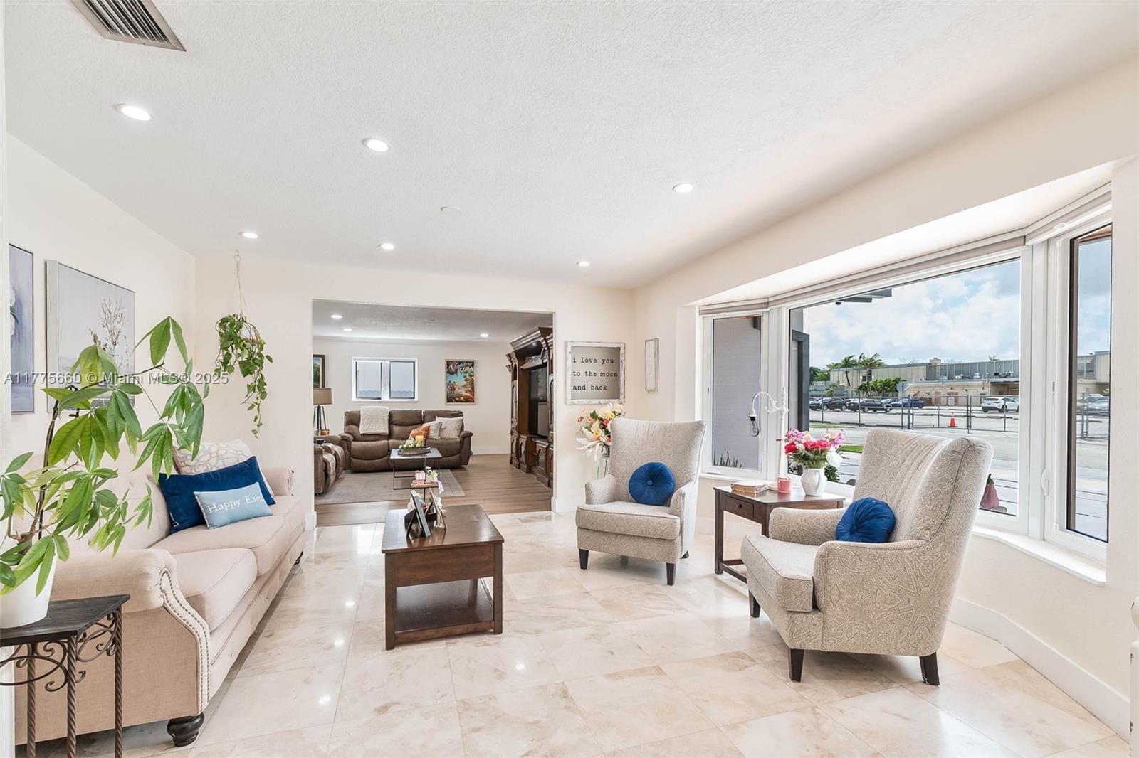 LOLADERO ESTATES 1ST ADDN - Residential