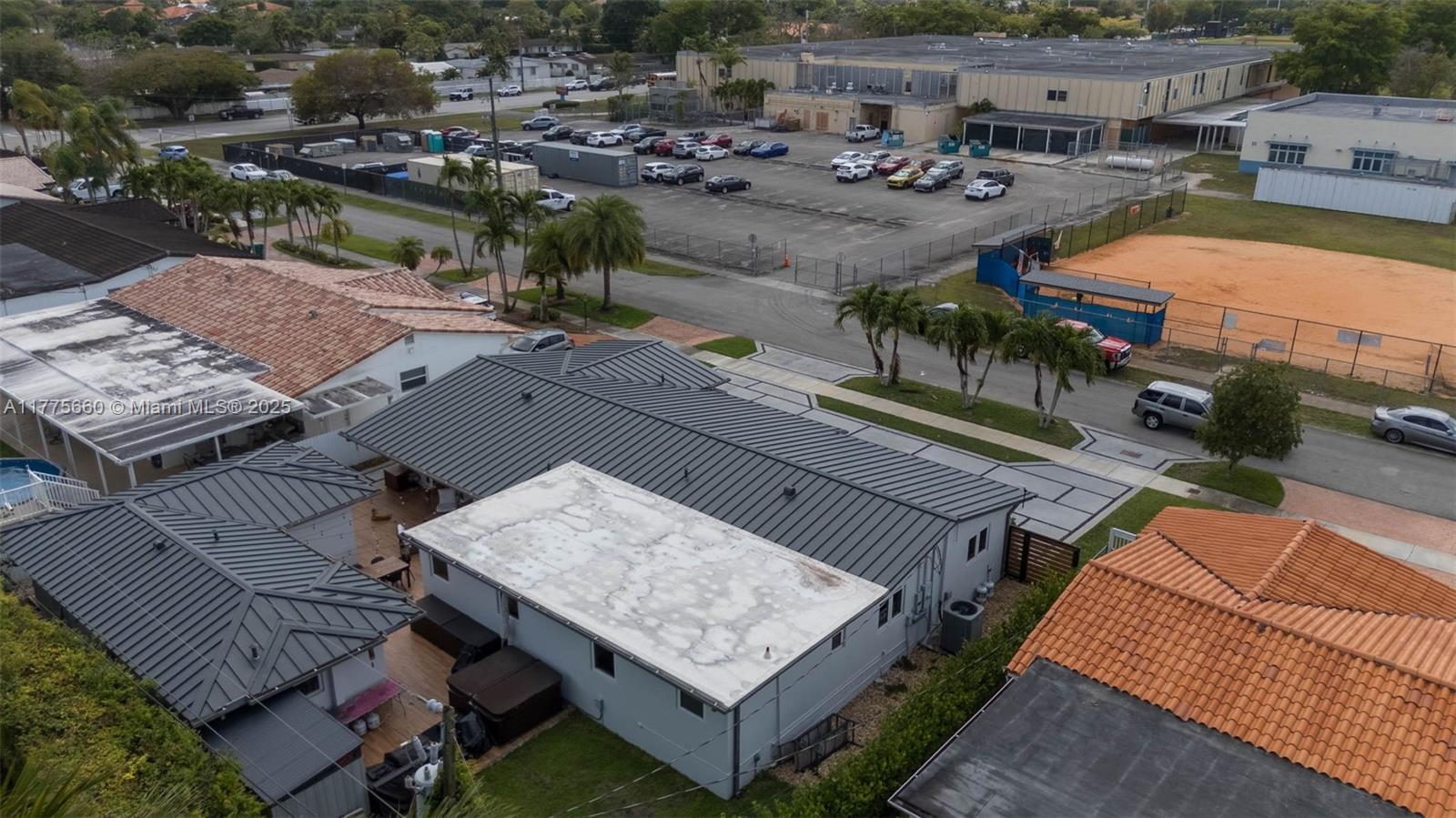 LOLADERO ESTATES 1ST ADDN - Residential