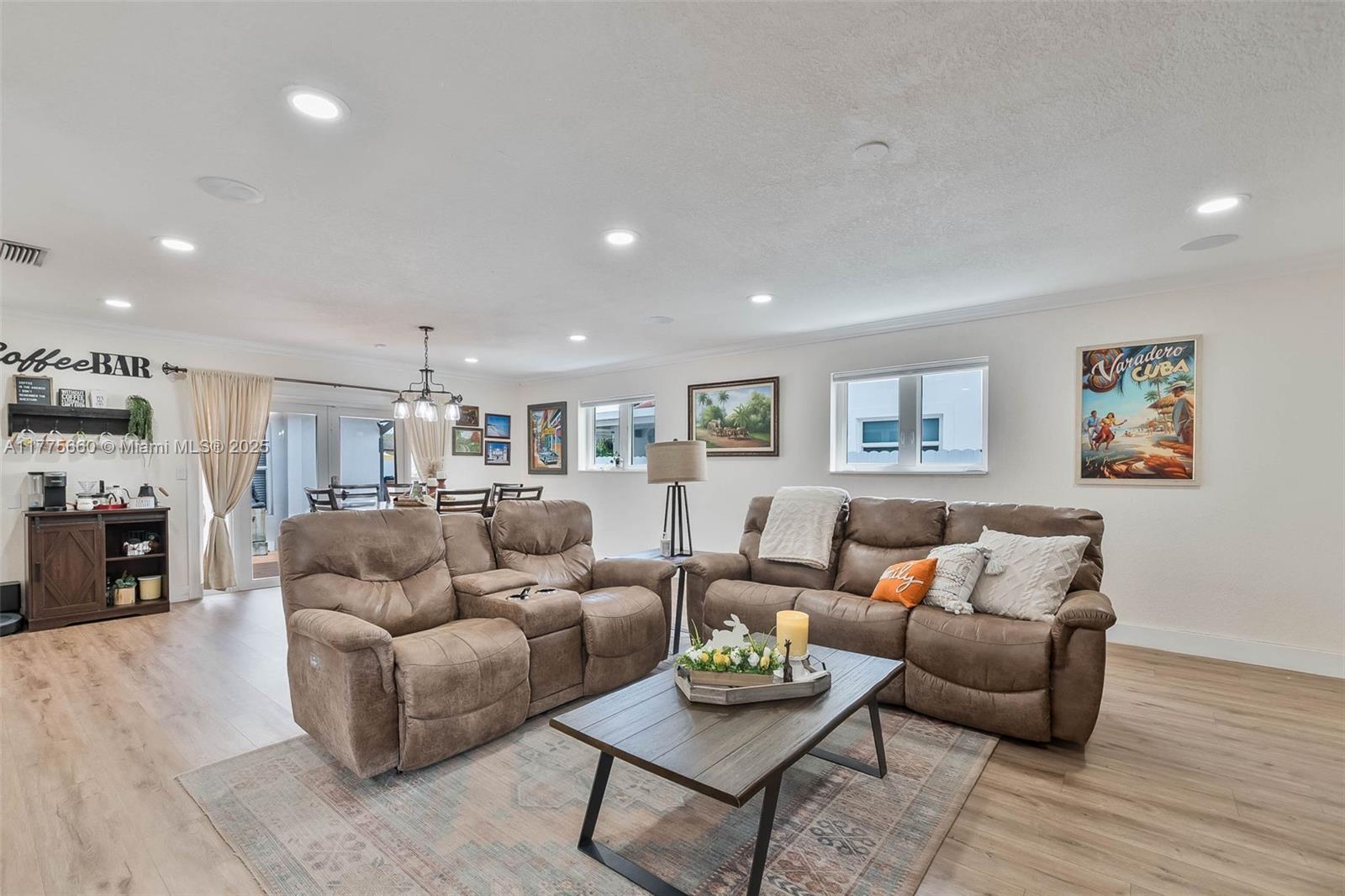 LOLADERO ESTATES 1ST ADDN - Residential