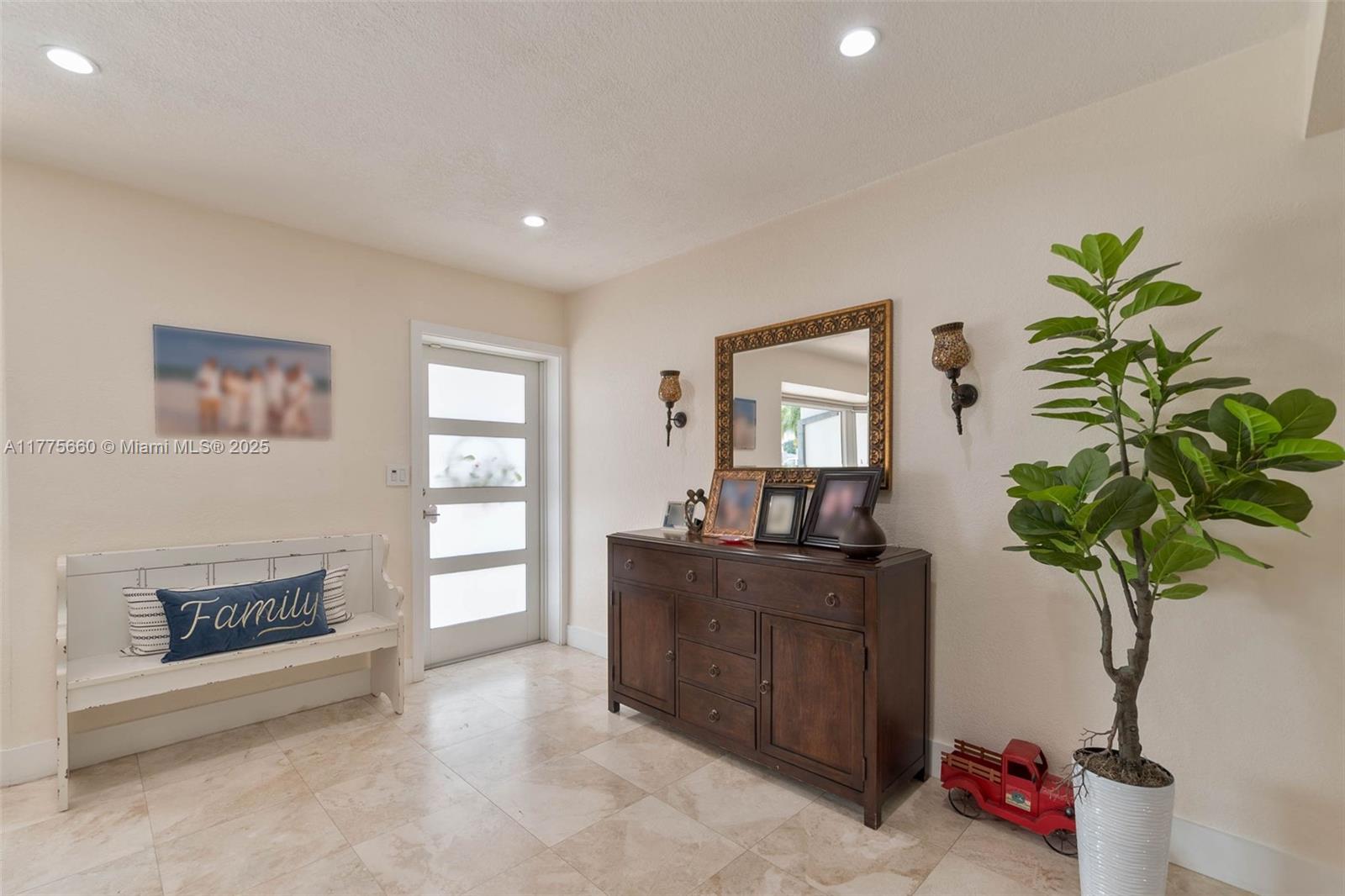 LOLADERO ESTATES 1ST ADDN - Residential