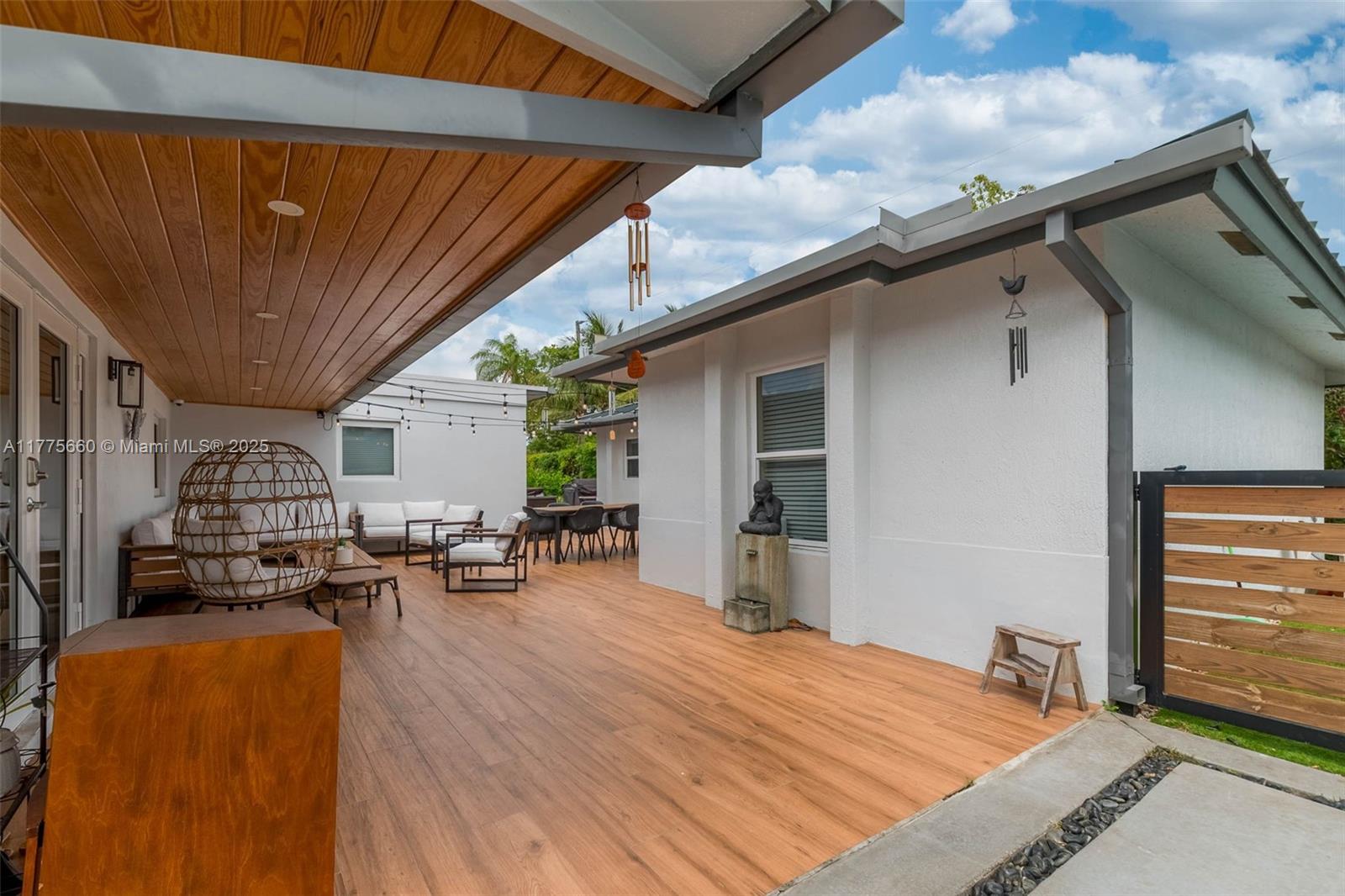 LOLADERO ESTATES 1ST ADDN - Residential