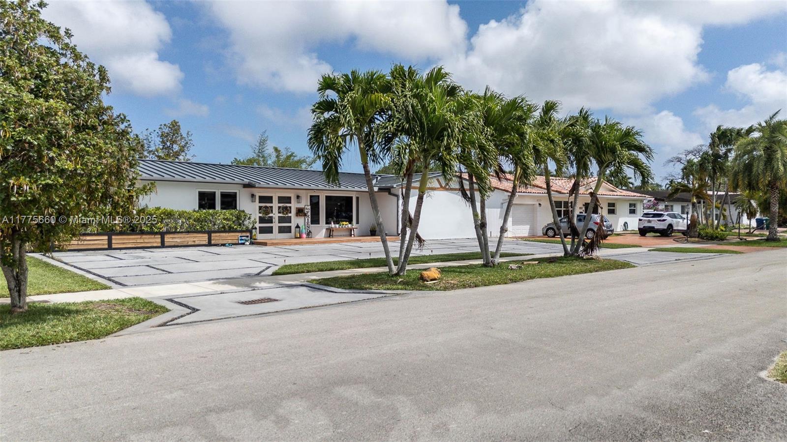 LOLADERO ESTATES 1ST ADDN - Residential