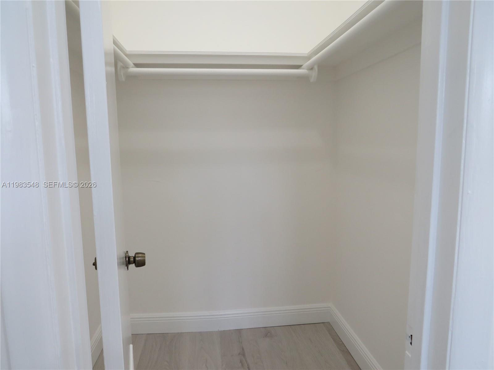 OAKVIEW CONDO NO 1 - Residential Lease