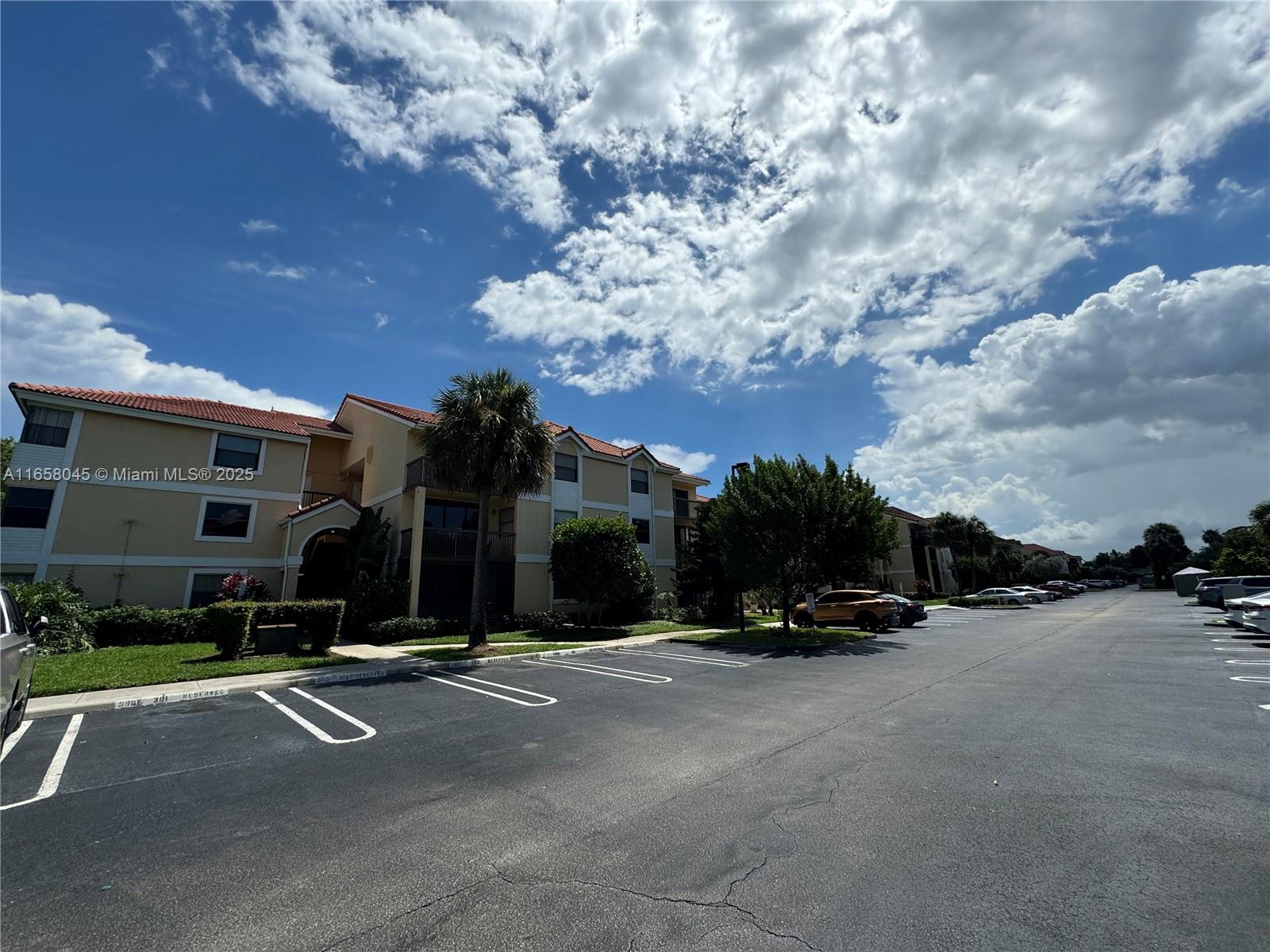 GRAND OASIS CONDO - Residential
