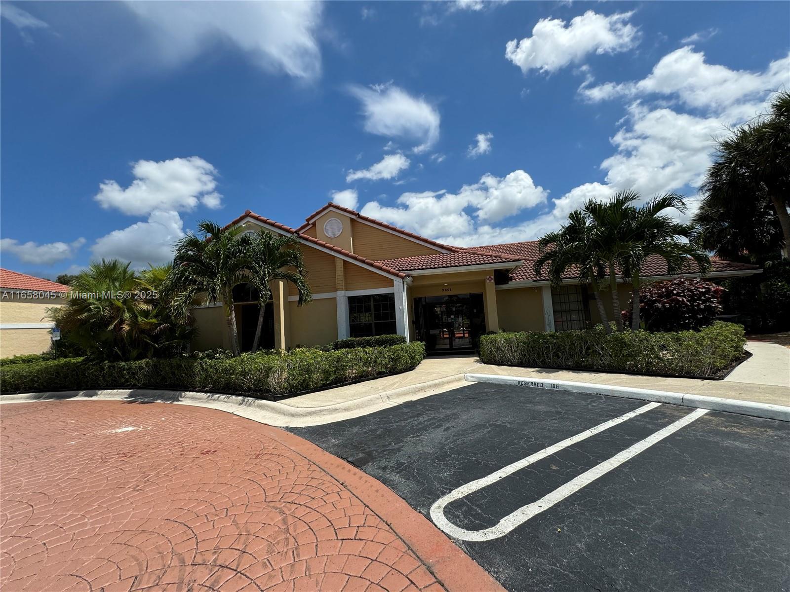 GRAND OASIS CONDO - Residential