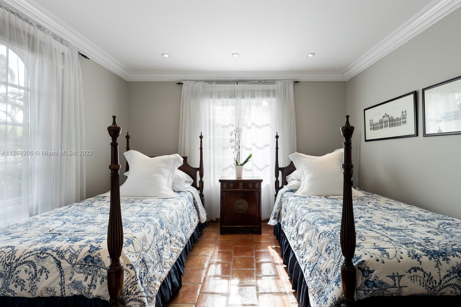 PALM VIEW SUB - Residential