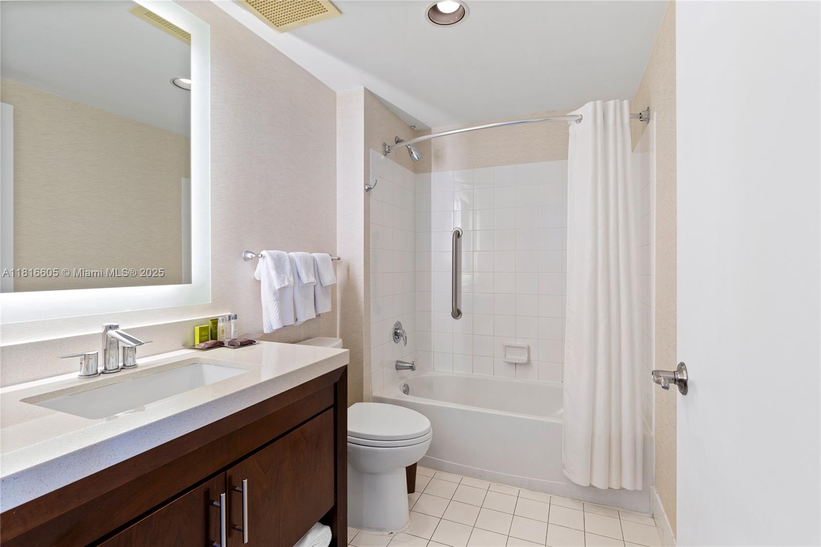 OCEAN POINT BEACH CLUB CO - Residential