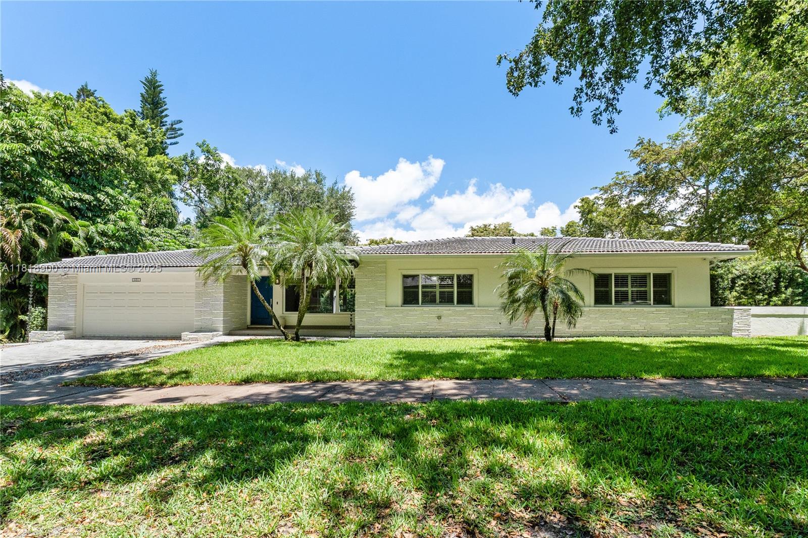 601 Tibidabo Ave 0