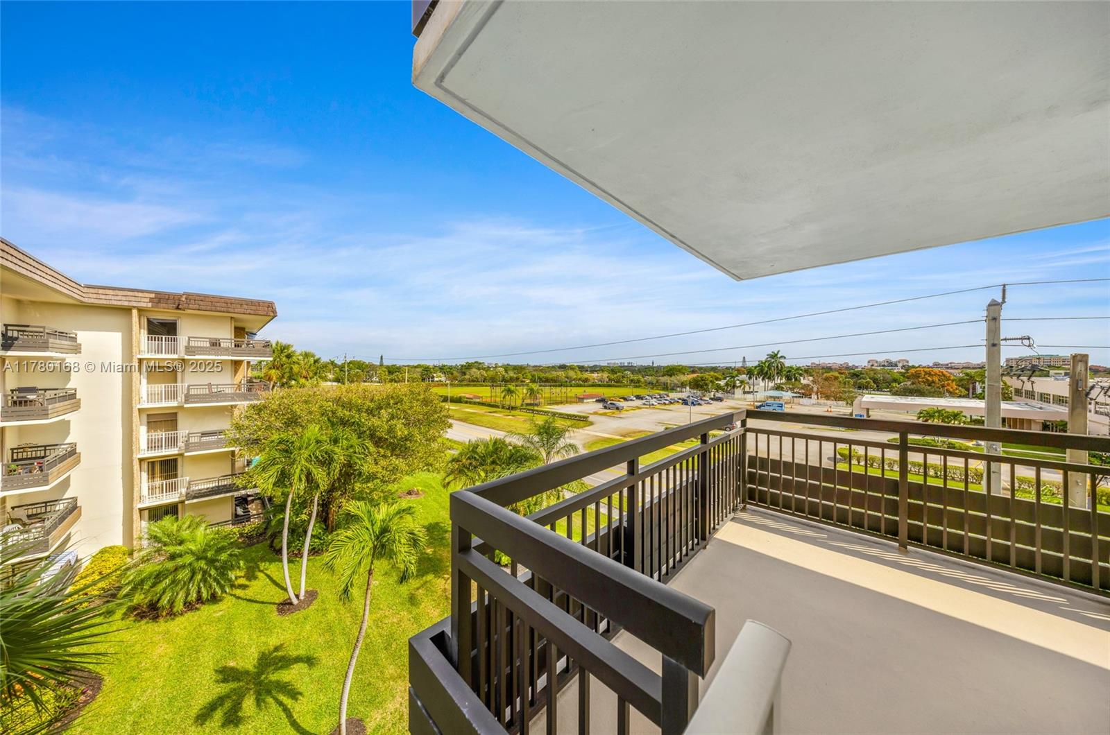 STARLITE CONDO - Residential