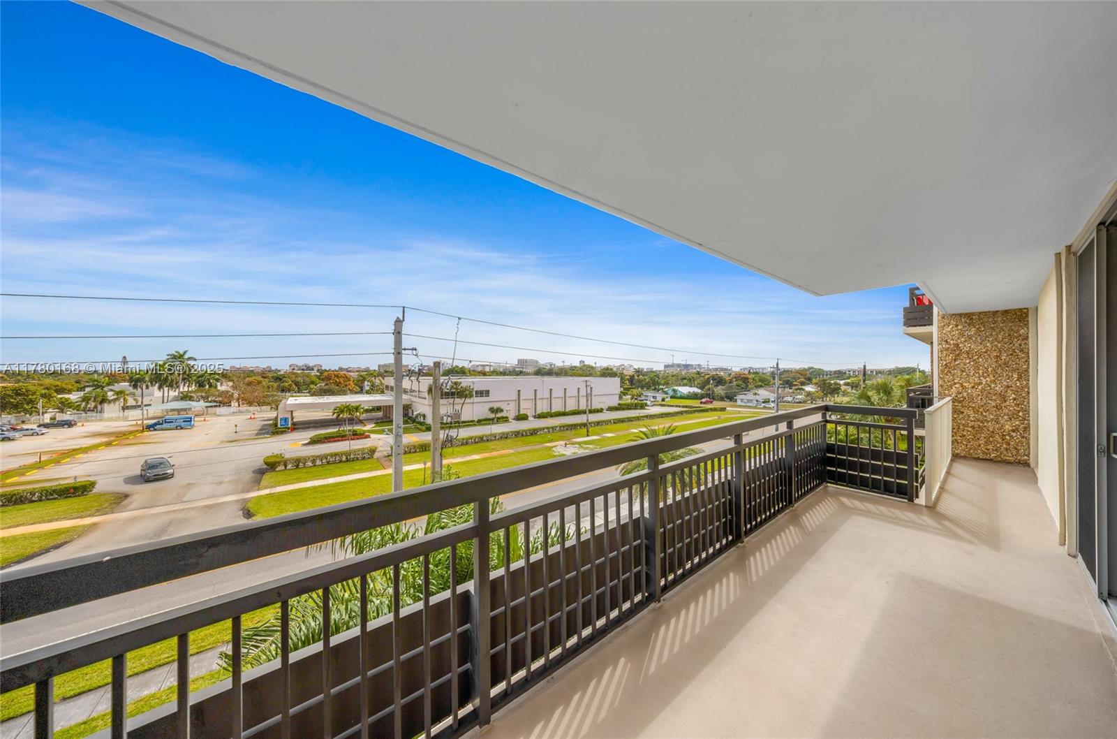 STARLITE CONDO - Residential