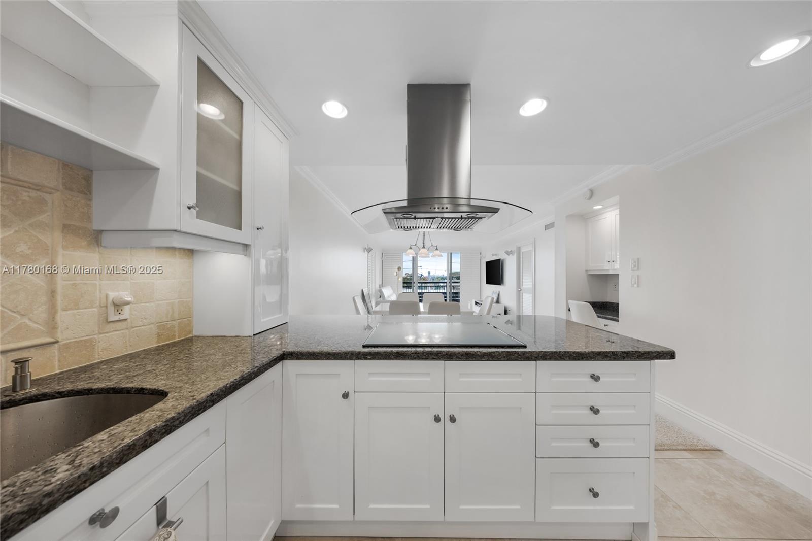 STARLITE CONDO - Residential