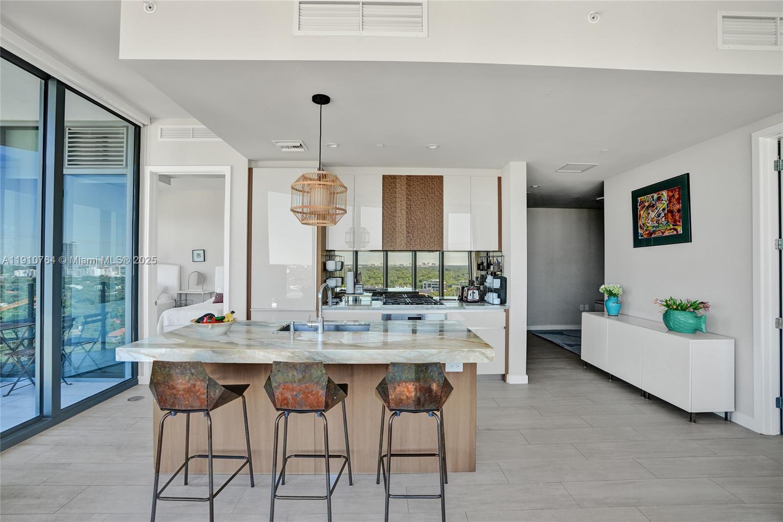 2831 S Bayshore Dr 1808