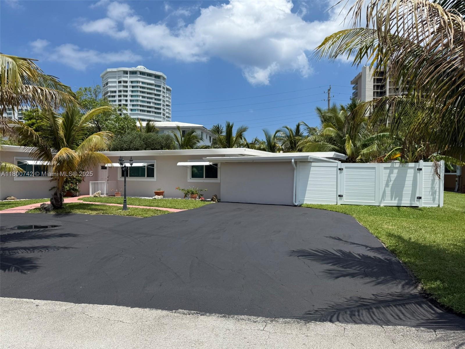 1760 Bel Air Ave