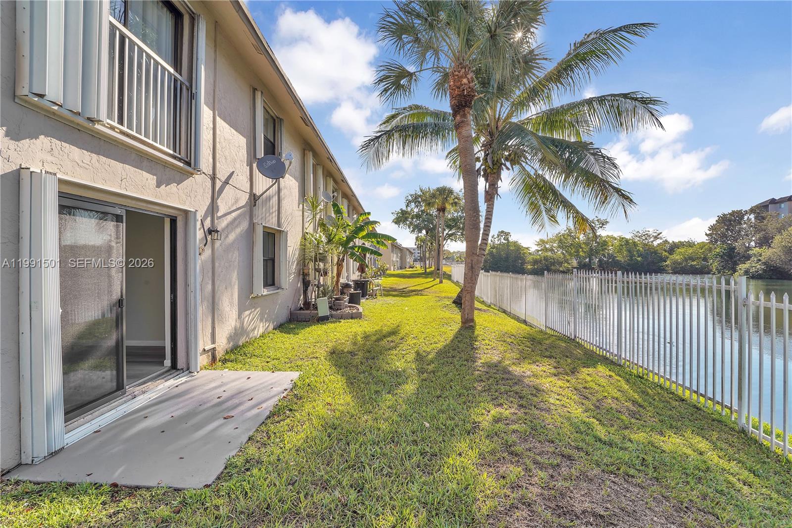 KENDALE LAKES WEST SEC 5 - Residential