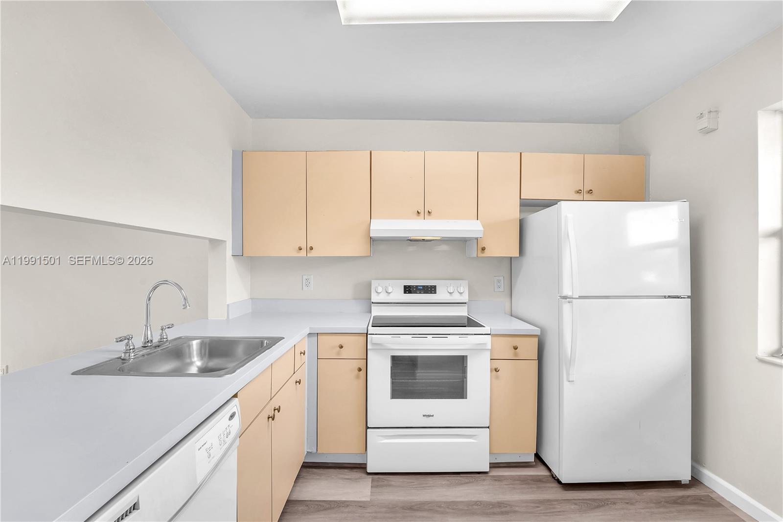 KENDALE LAKES WEST SEC 5 - Residential