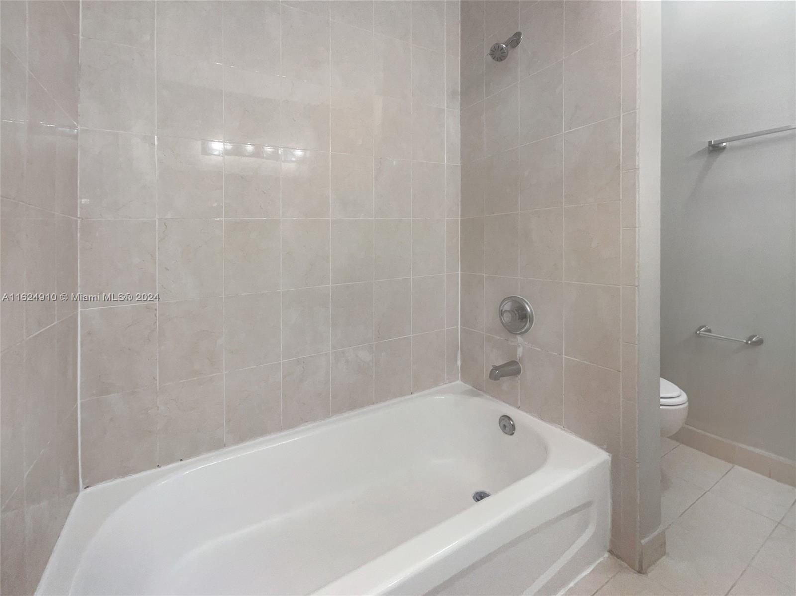 CARIBBEAN ISLES VILLAS CO - Residential