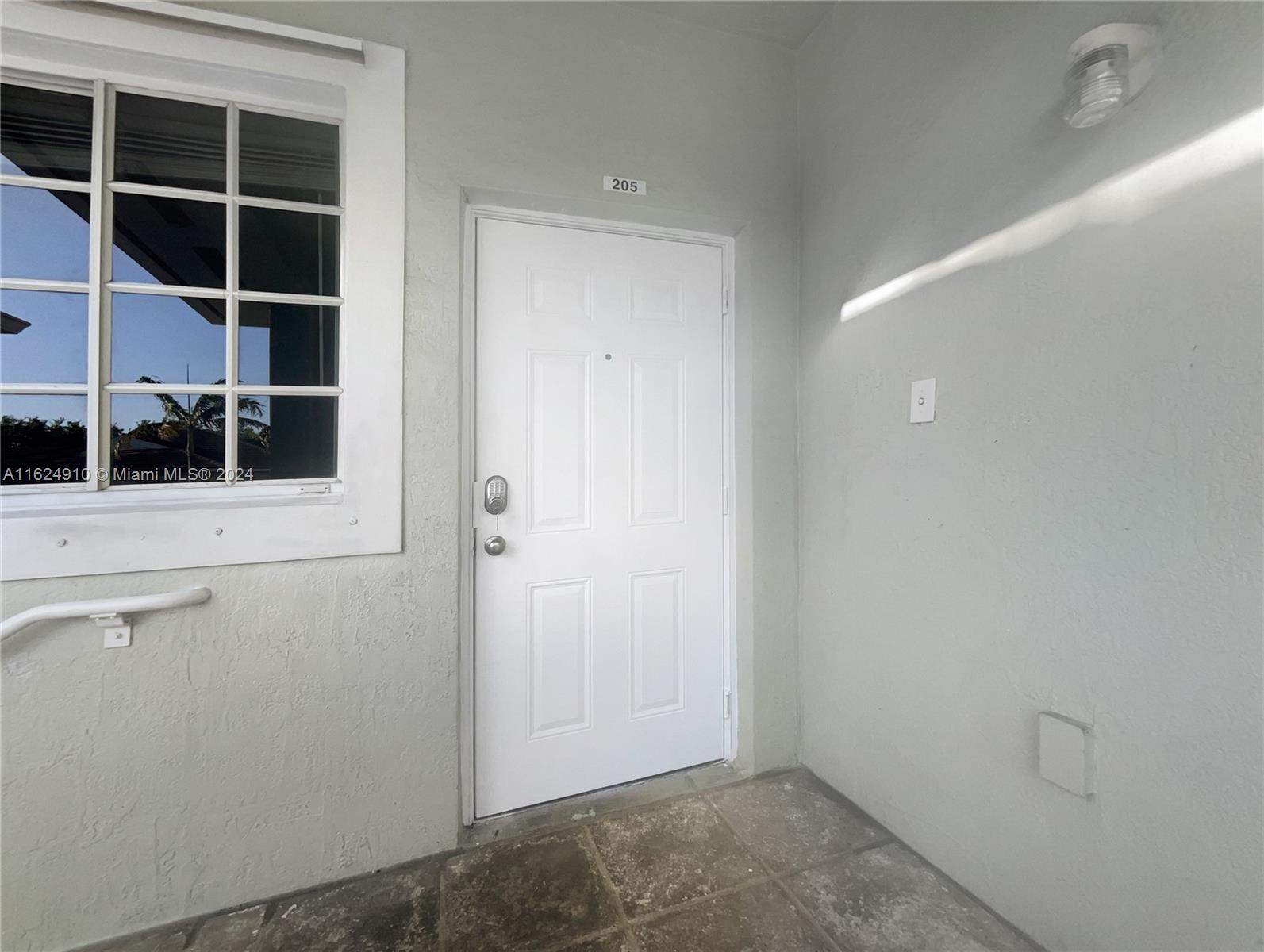 CARIBBEAN ISLES VILLAS CO - Residential