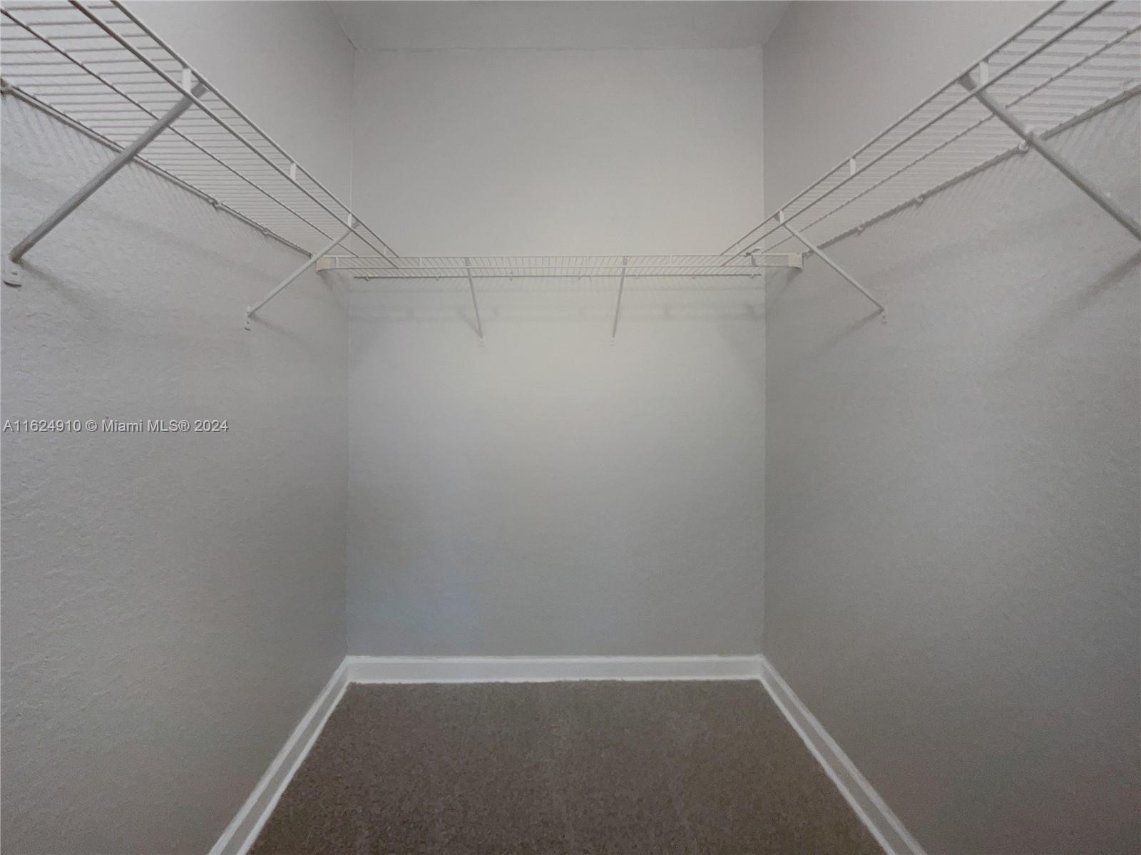 CARIBBEAN ISLES VILLAS CO - Residential