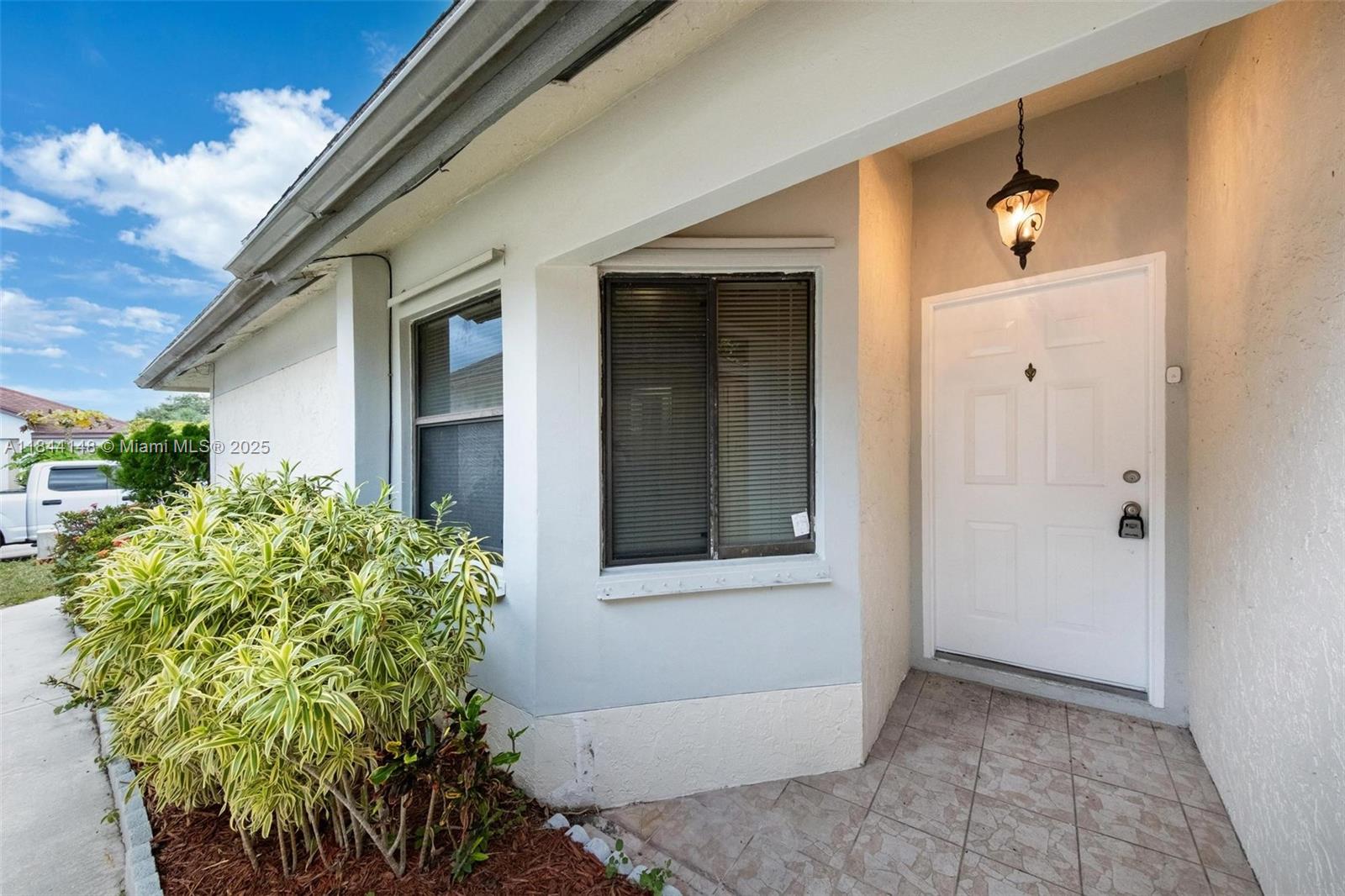 314 Bishop Rd, North Lauderdale, FL, 33068/$459,000 3 314 Bishop Rd