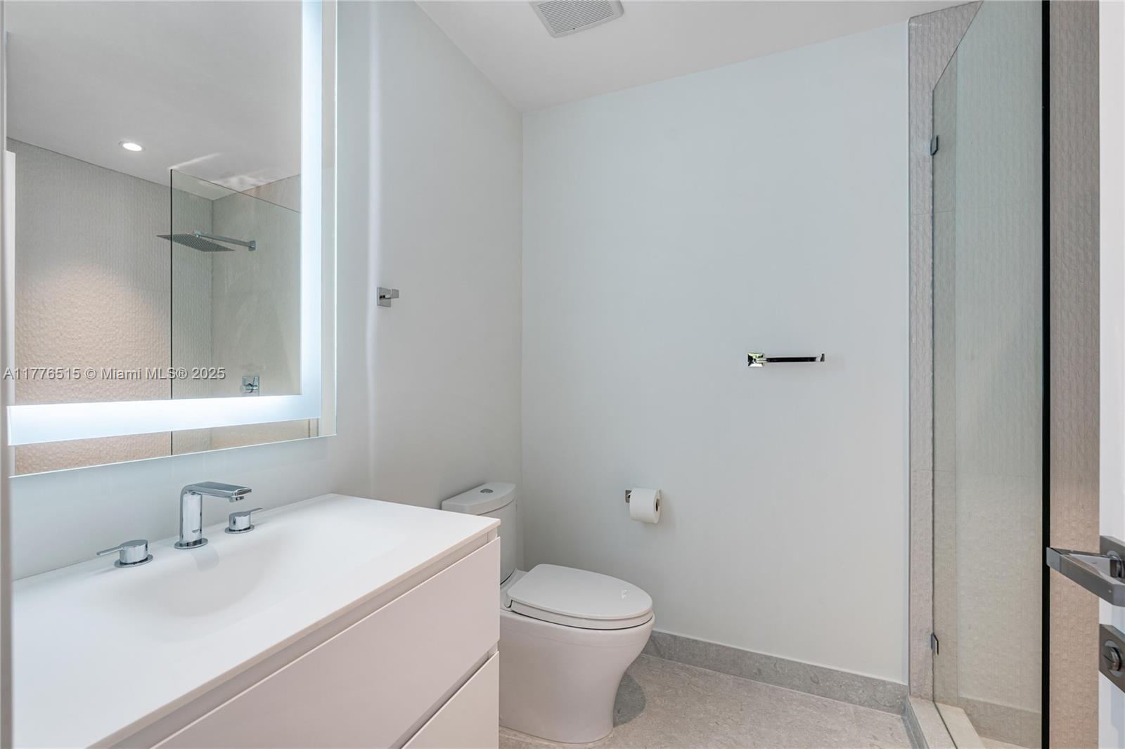 LAS OLAS BY THE SEA EXT - Residential