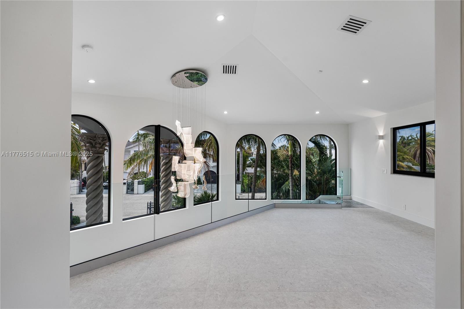 LAS OLAS BY THE SEA EXT - Residential
