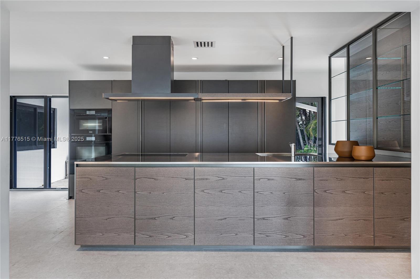 LAS OLAS BY THE SEA EXT - Residential