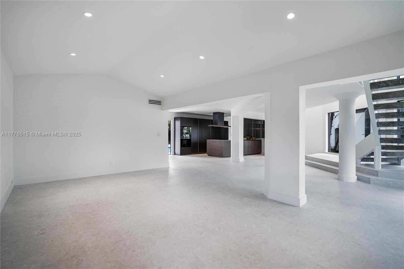 LAS OLAS BY THE SEA EXT - Residential