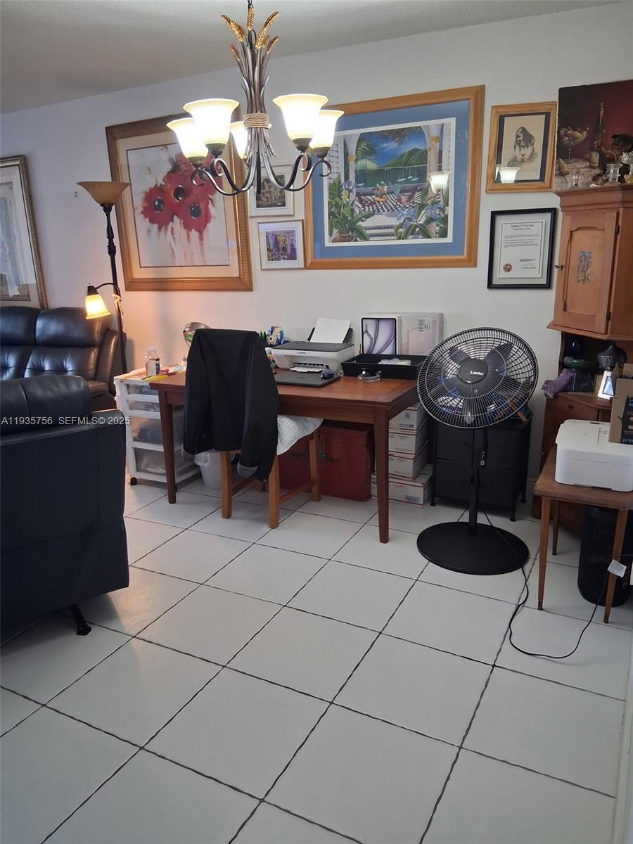 9221 Sunrise Lakes Blvd 204