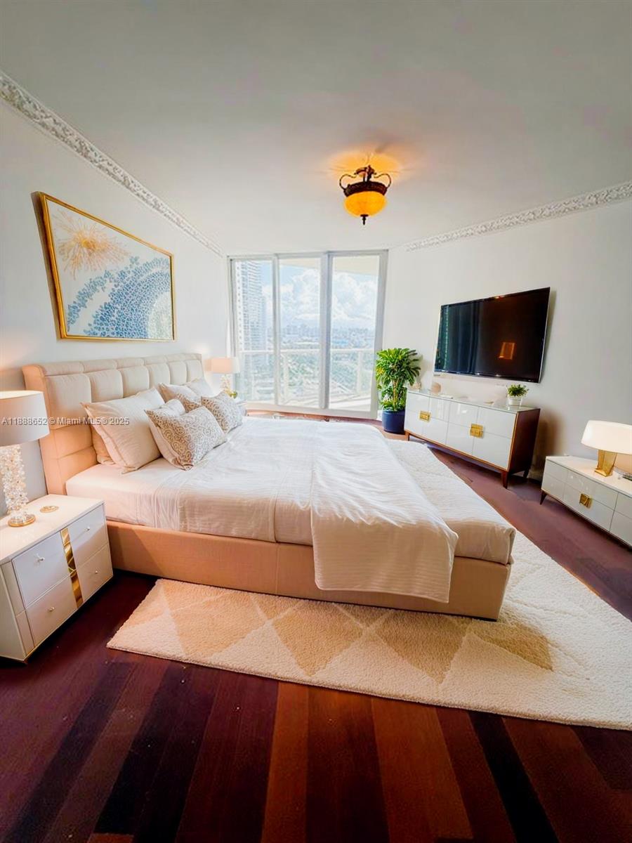 OCEAN ONE CONDO - Residential