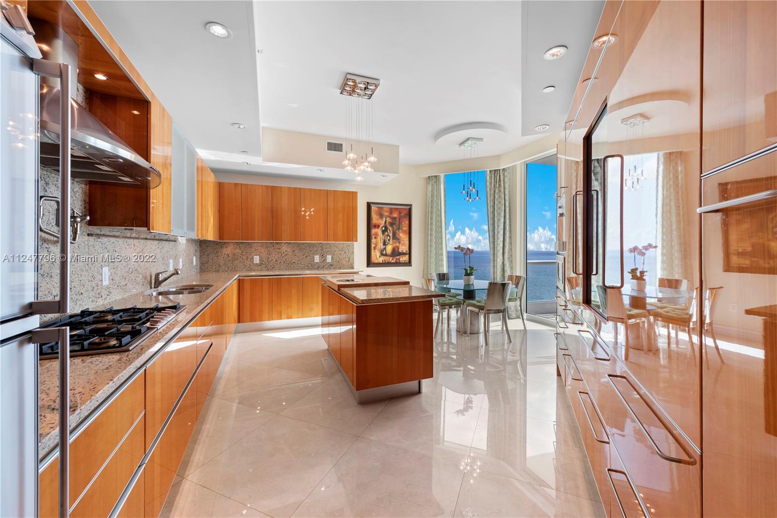 Photo 13 of 67 of 16051 Collins Ave 3204 condo