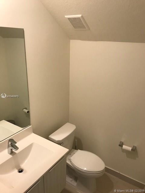 GRAND BAY SOUTH SUMMIT - Residential