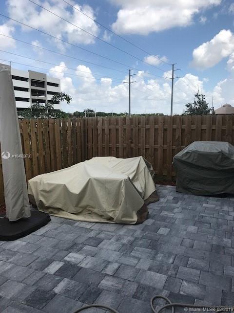 GRAND BAY SOUTH SUMMIT - Residential