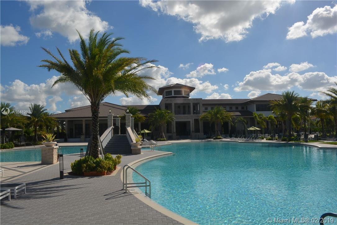 GRAND BAY SOUTH SUMMIT - Residential