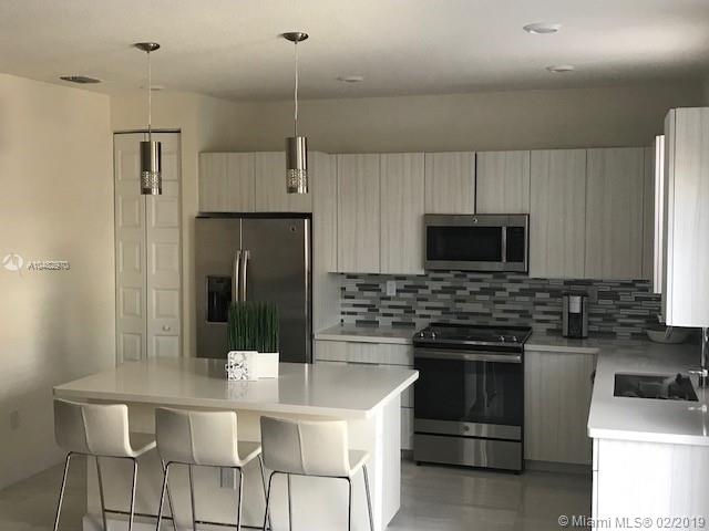 GRAND BAY SOUTH SUMMIT - Residential