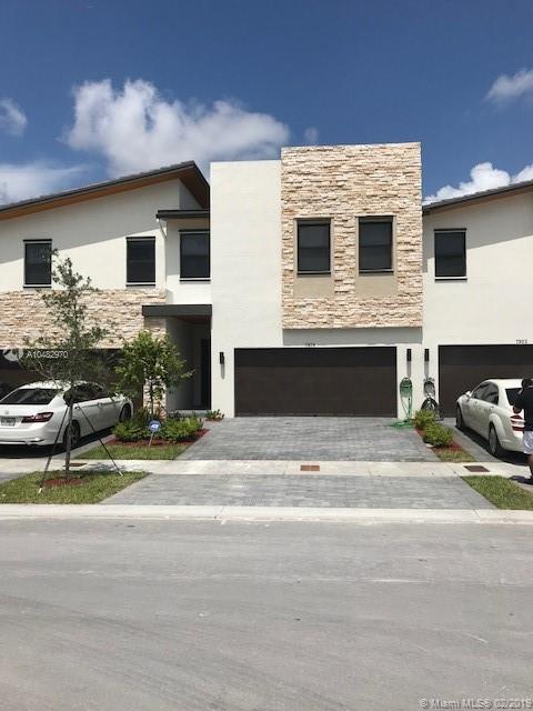 GRAND BAY SOUTH SUMMIT - Residential