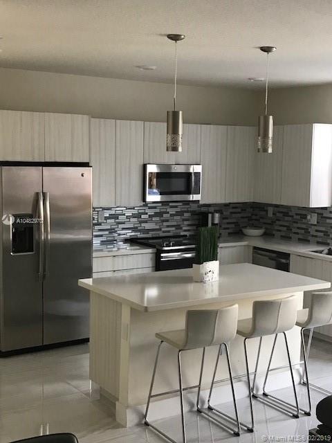 GRAND BAY SOUTH SUMMIT - Residential