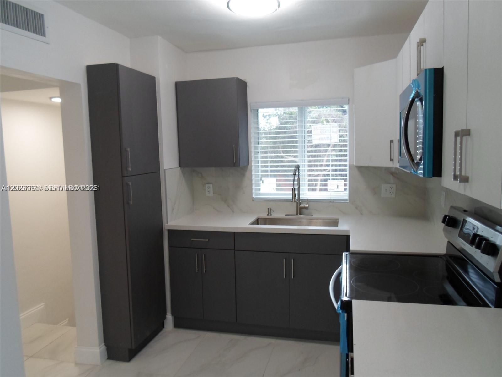 354 NW 59th Ter .