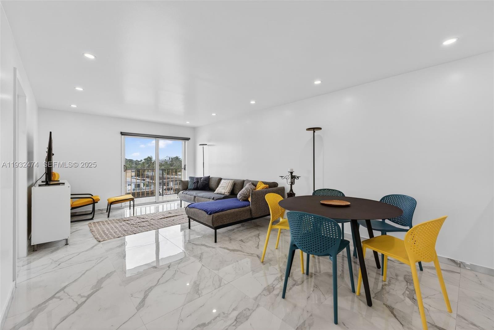 BYRON WATERVIEW CONDO - Residential Lease