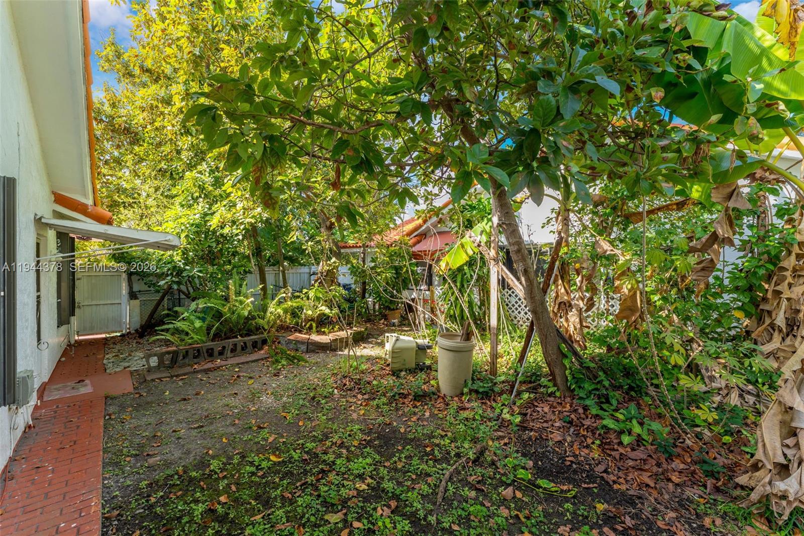 BIRD LAKES NORTH SEC 3 - Residential