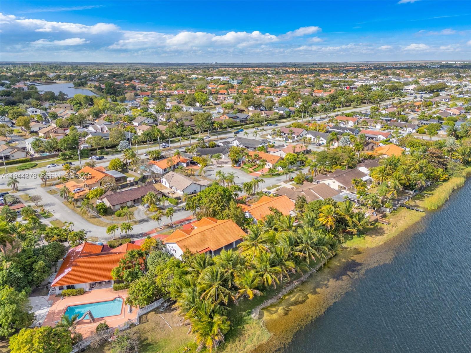 BIRD LAKES NORTH SEC 3 - Residential