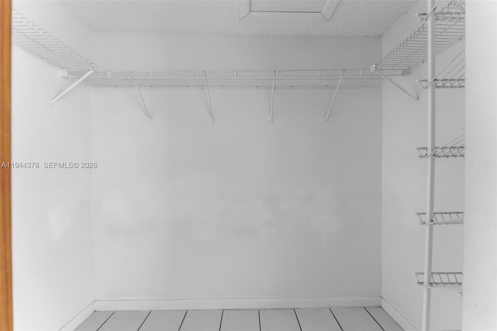 BIRD LAKES NORTH SEC 3 - Residential