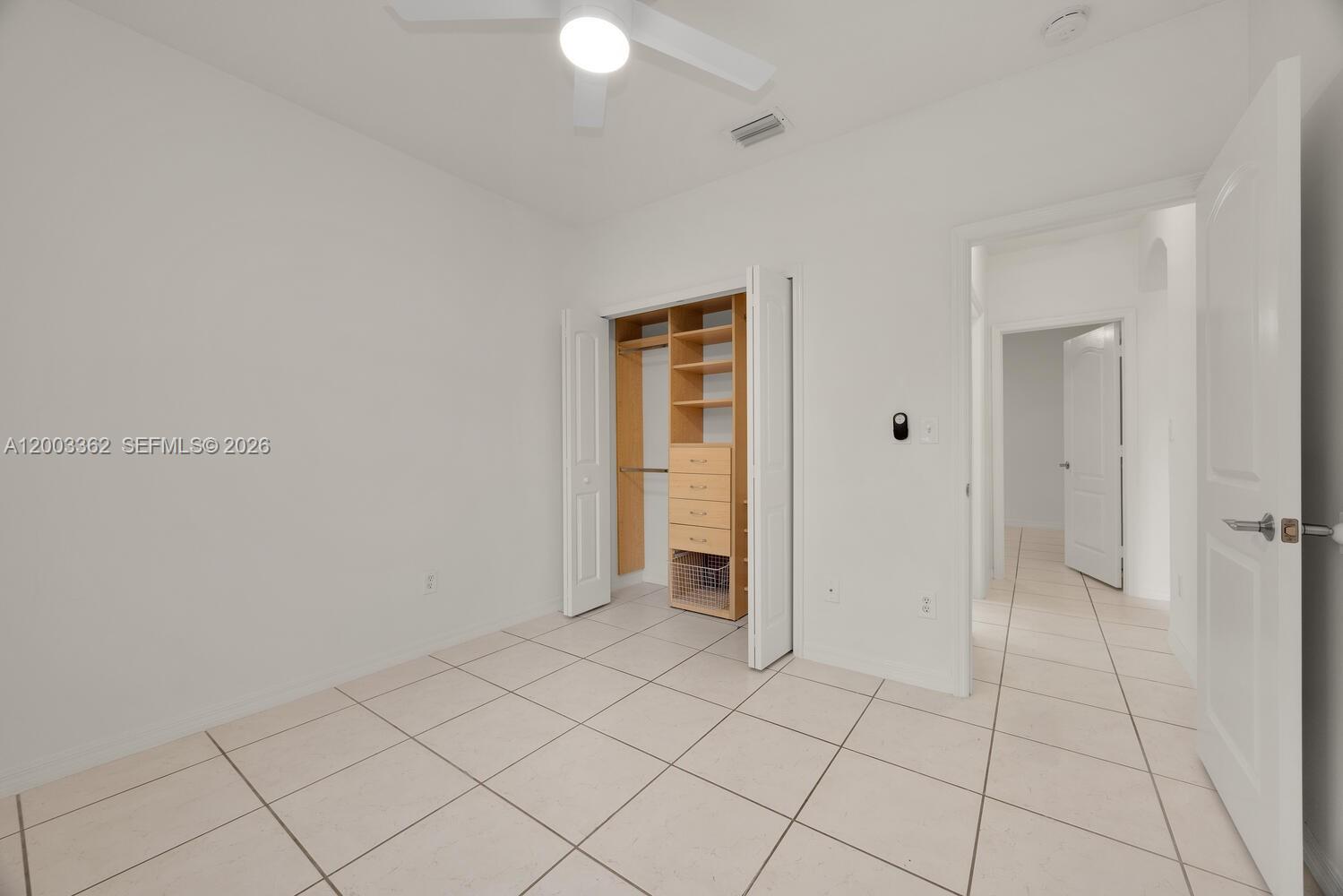 EMERALD OAKS - Residential