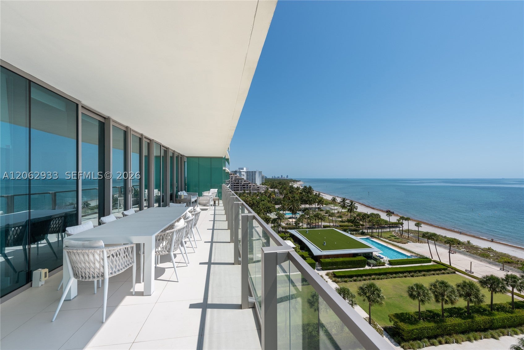 360 Ocean Dr 904S