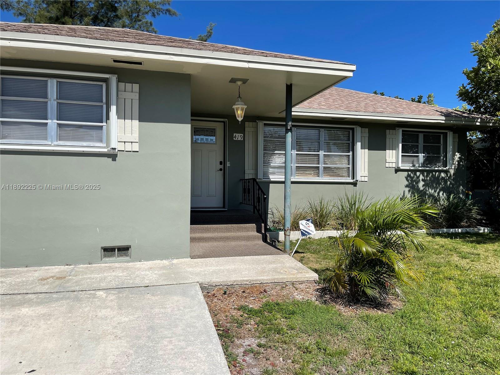LAKE WORTH TOWN OF - Residential Lease