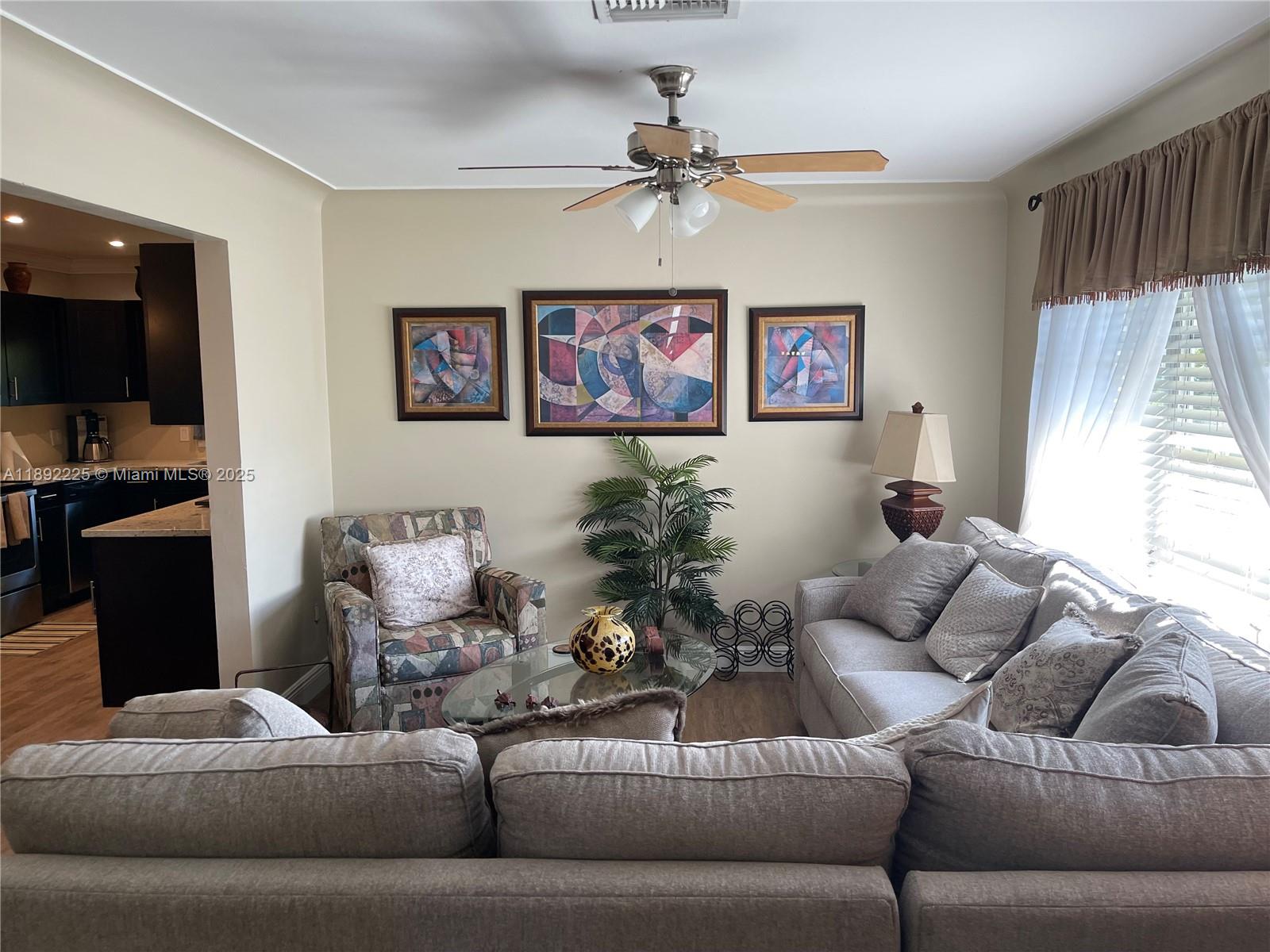 LAKE WORTH TOWN OF - Residential Lease