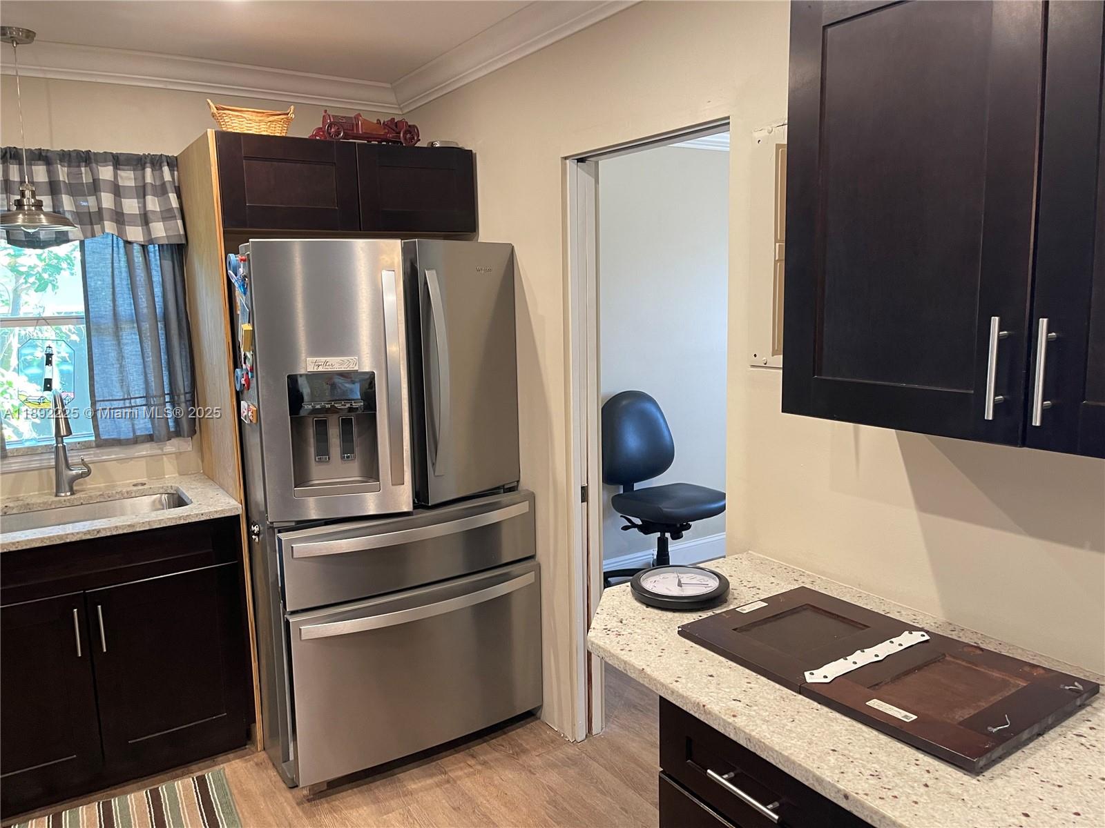 LAKE WORTH TOWN OF - Residential Lease