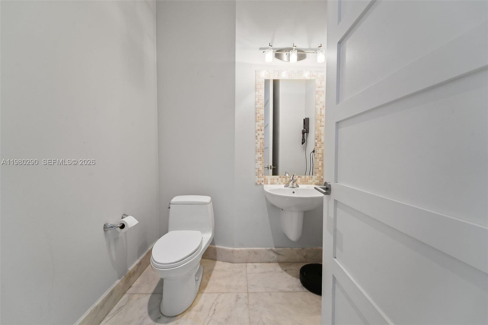 THE MERIDIAN CONDO - Residential