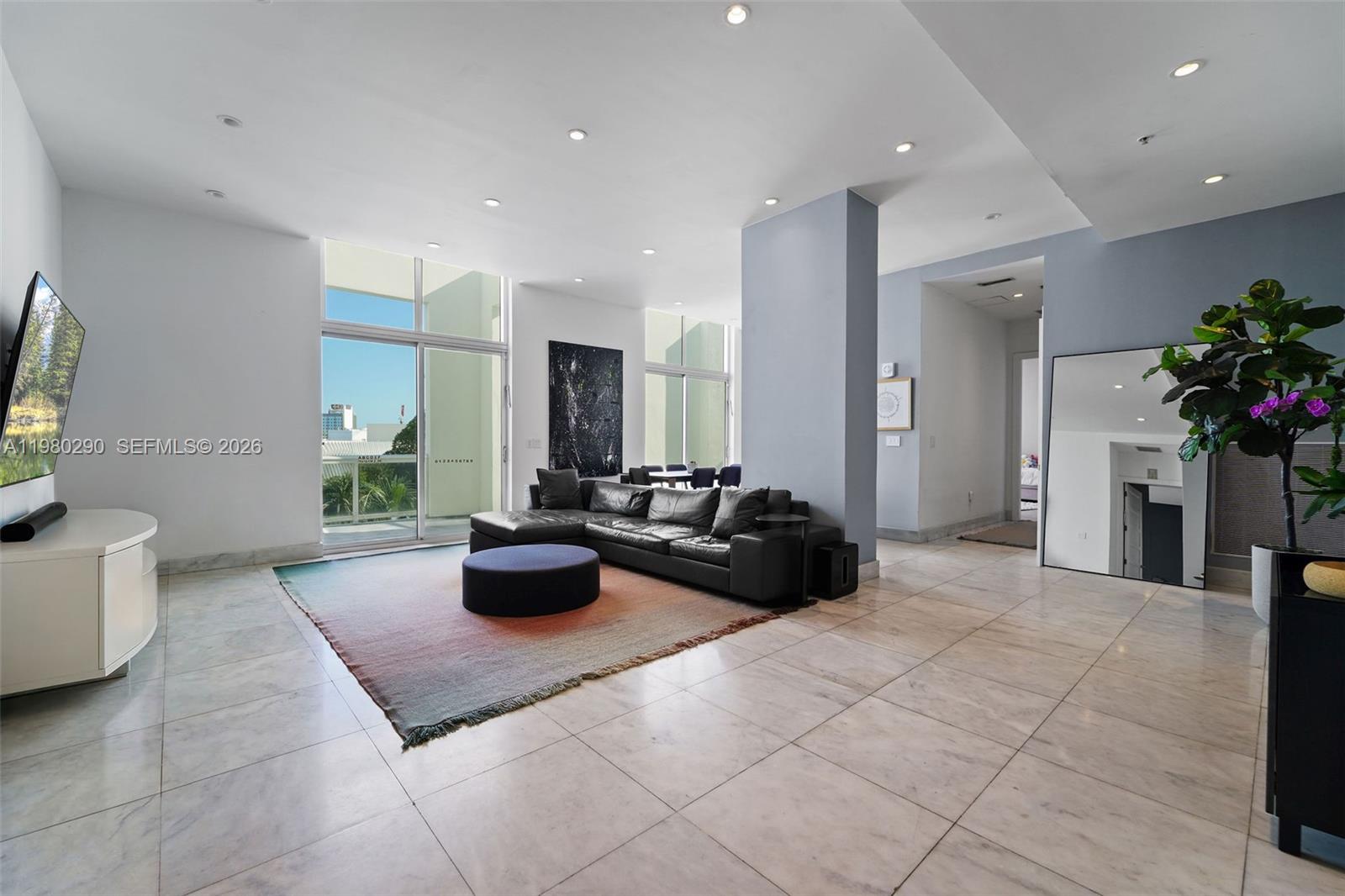 THE MERIDIAN CONDO - Residential