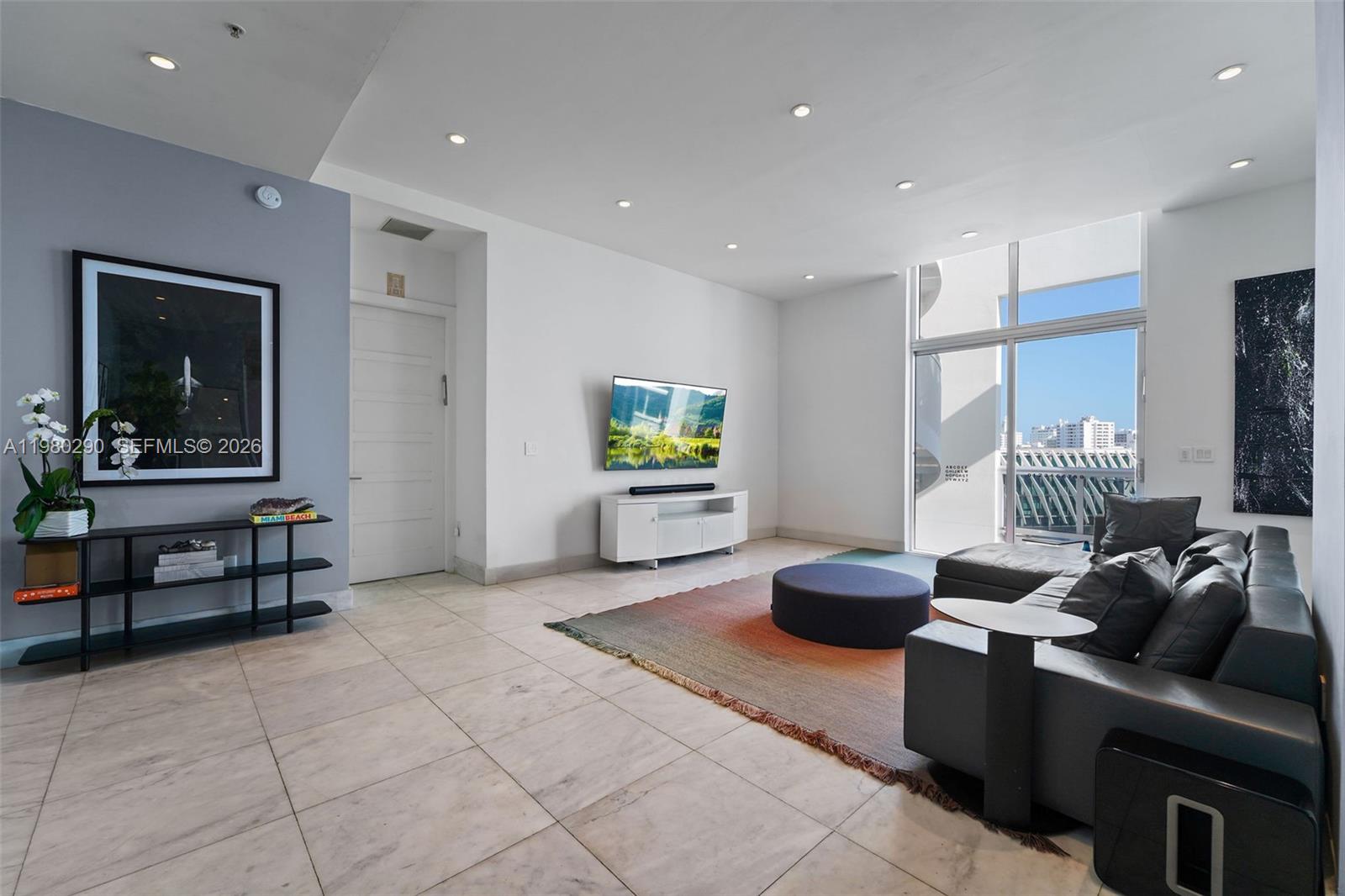 THE MERIDIAN CONDO - Residential