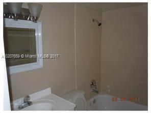 Miami Lakes Windmill Gate - Residential Lease